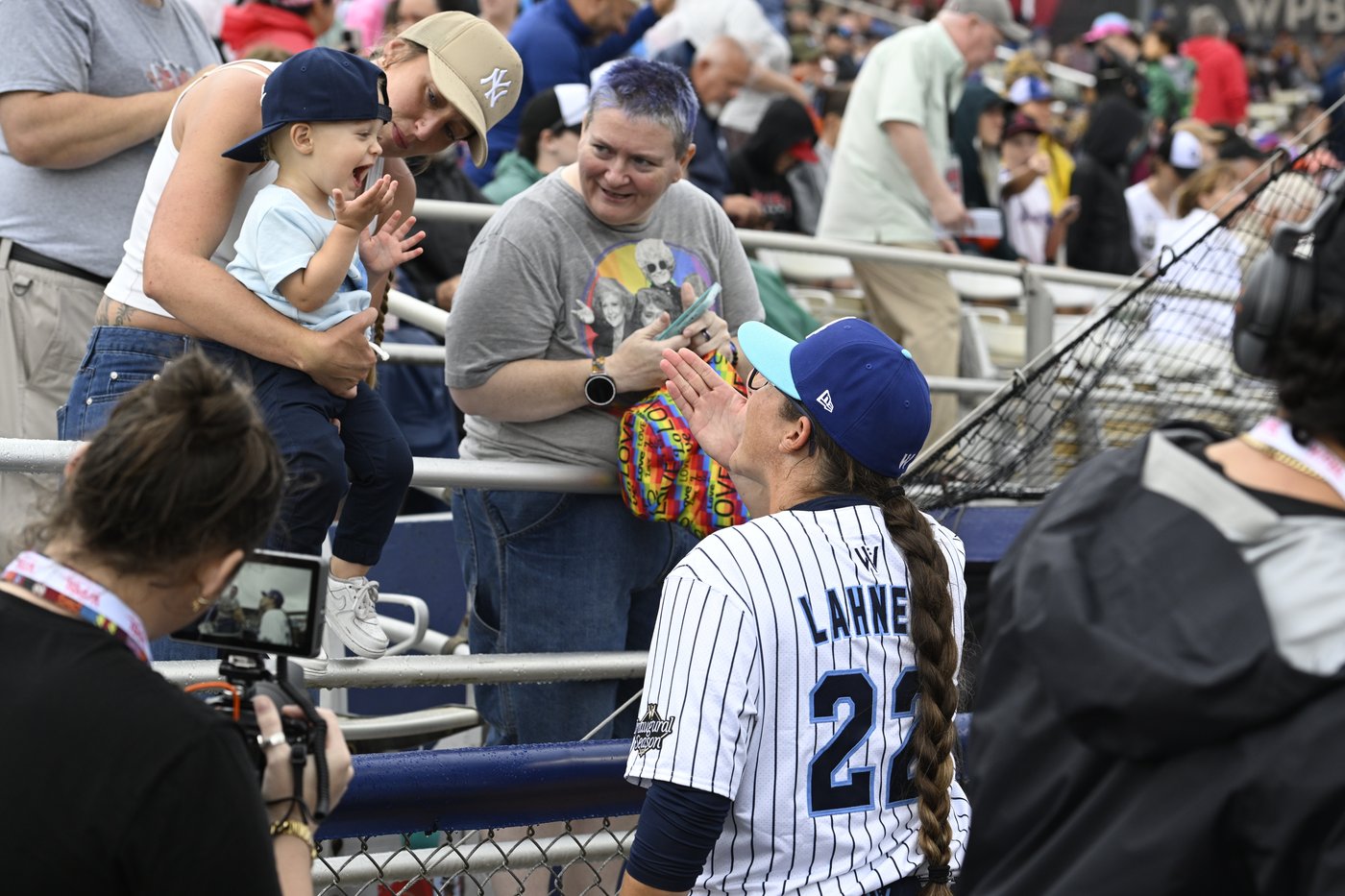 Women's Professional Baseball League makes a rainy debut in front of enthusiastic crowd | iNFOnews.ca Women's Professional Baseball League makes a rainy debut in front of enthusiastic crowd | iNFOnews.ca