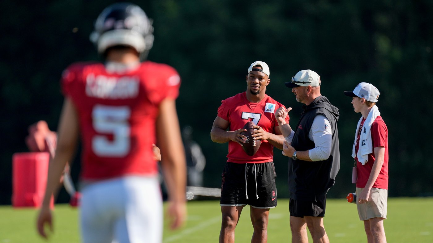 Falcons' Bijan Robinson agrees to a 3-year extension that makes him the NFL's top-paid running back | iNFOnews.ca