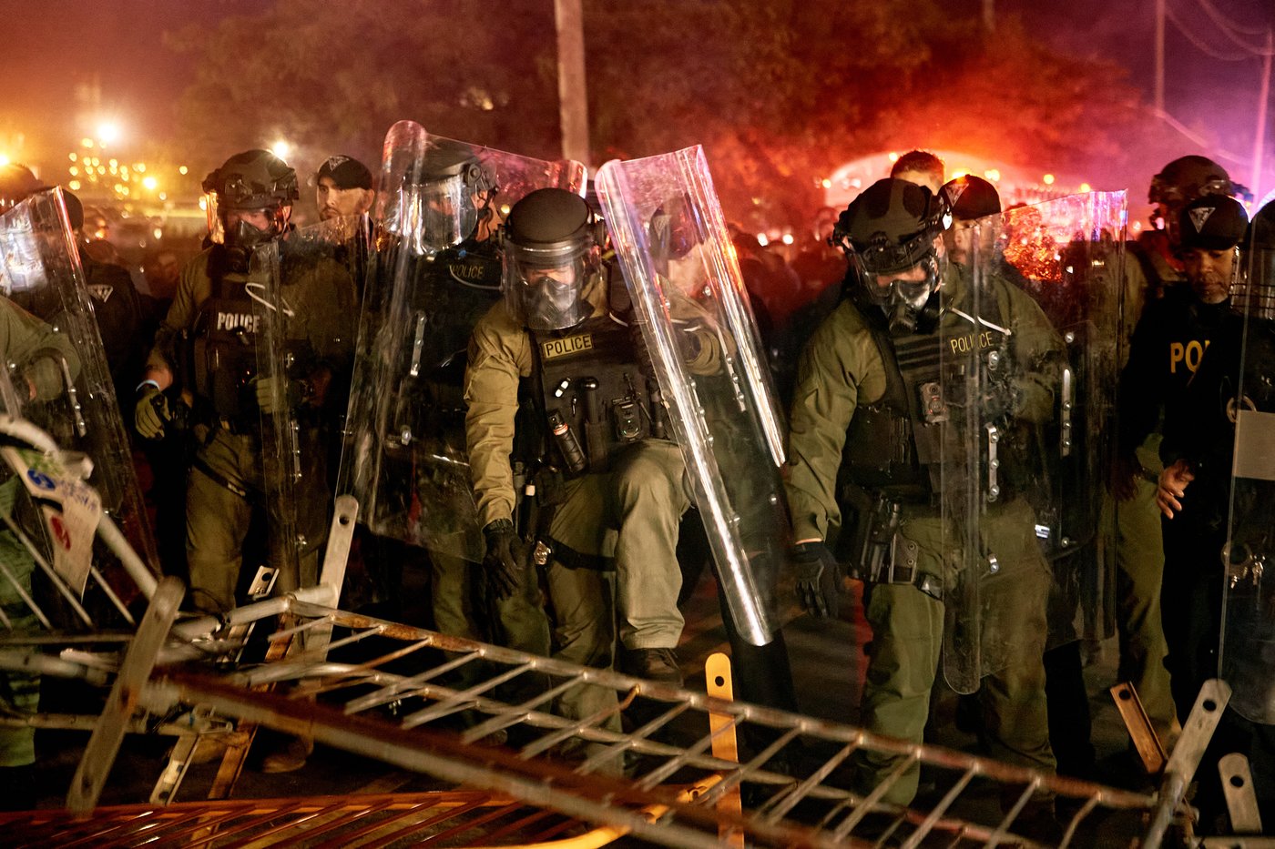 Newark mayor imposes curfew around Delaney Hall after clashes over immigration detention center | iNFOnews.ca