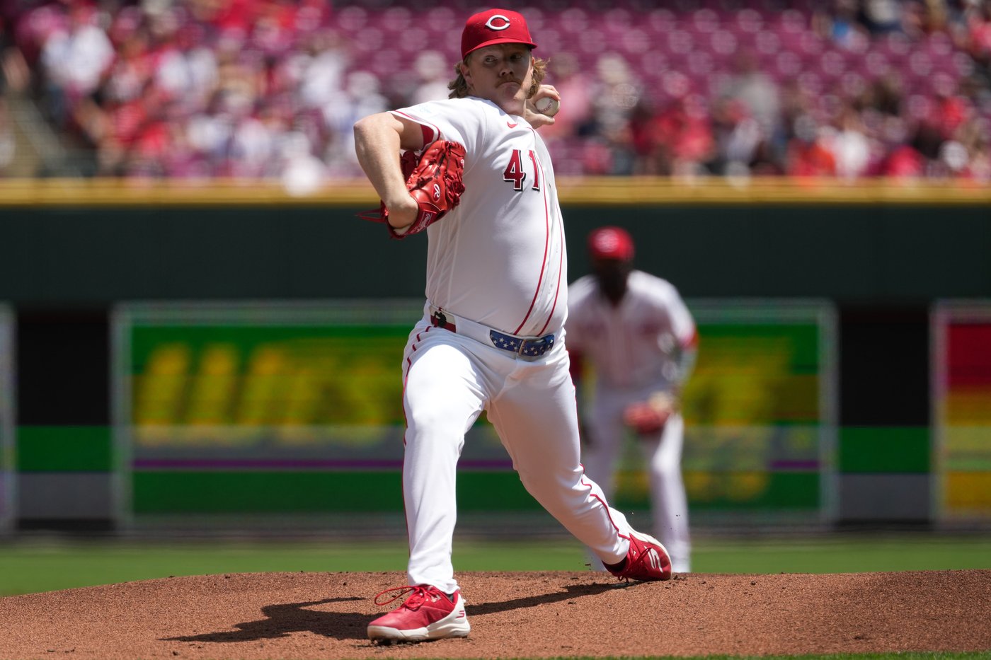 De La Cruz and Steer help the Reds back Abbott in a 5-0 win over the Astros | iNFOnews.ca