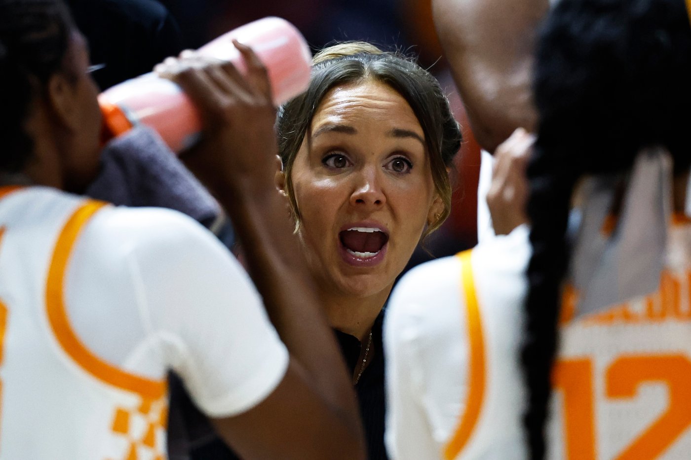 Frustrated college basketball coaches aren't holding back on publicly criticizing their teams | iNFOnews.ca