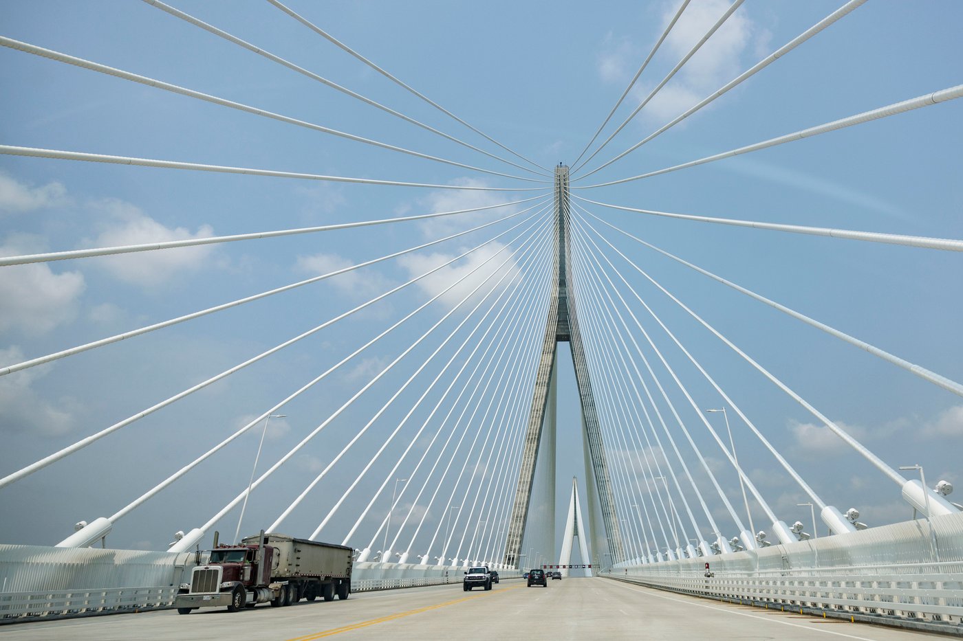 US-Canada bridge opens in Detroit even as trade disputes test the neighbors' ties | iNwheels US-Canada bridge opens in Detroit even as trade disputes test the neighbors' ties | iNwheels