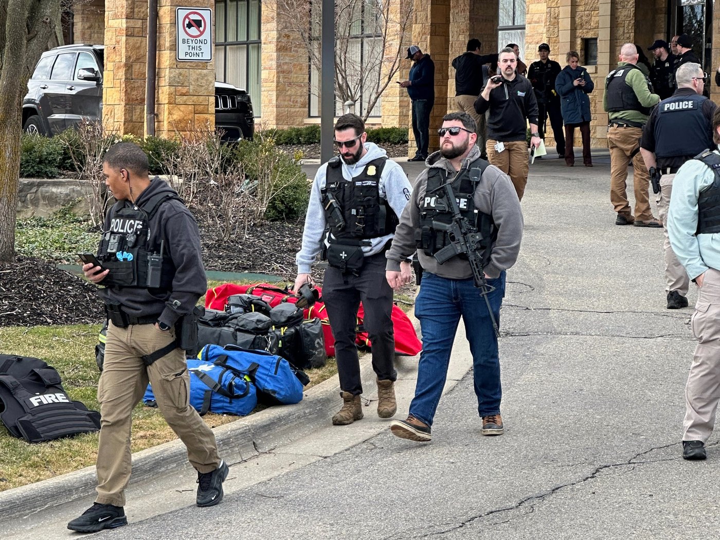 Armed man rammed vehicle into Michigan synagogue and was fatally shot by security, AP source says | iNFOnews.ca
