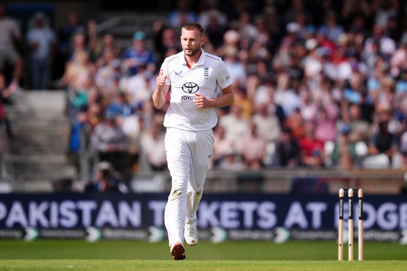 Root thrilled as England’s all-seam attack crushes Pakistan at Headingley | iNFOnews.ca Root thrilled as England’s all-seam attack crushes Pakistan at Headingley | iNFOnews.ca