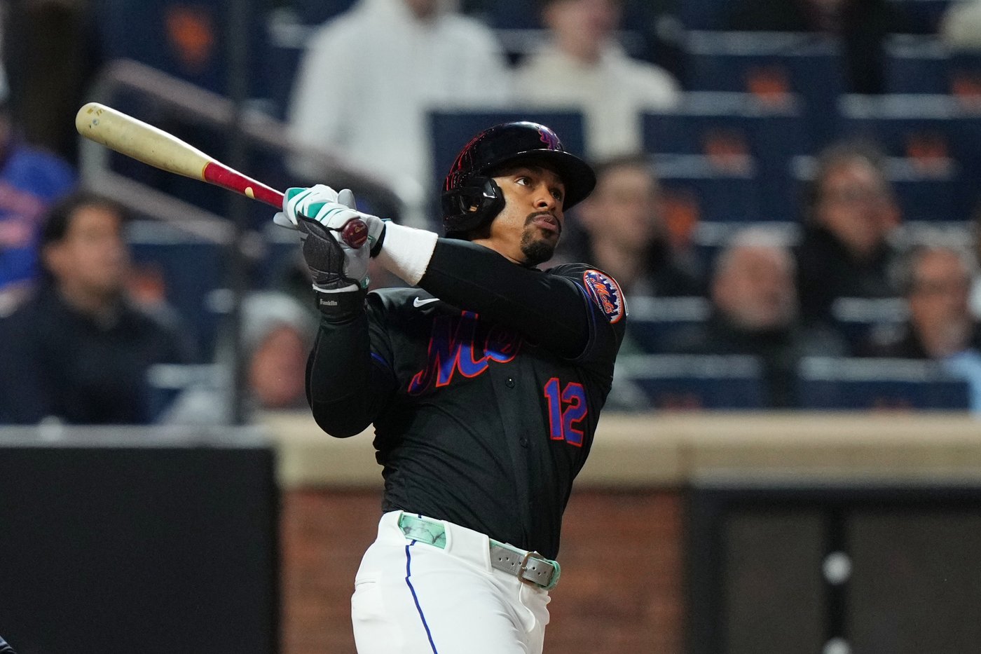 Mets shortstop Francisco Lindor exits game with left calf tightness, will have MRI on Thursday | iNFOnews.ca