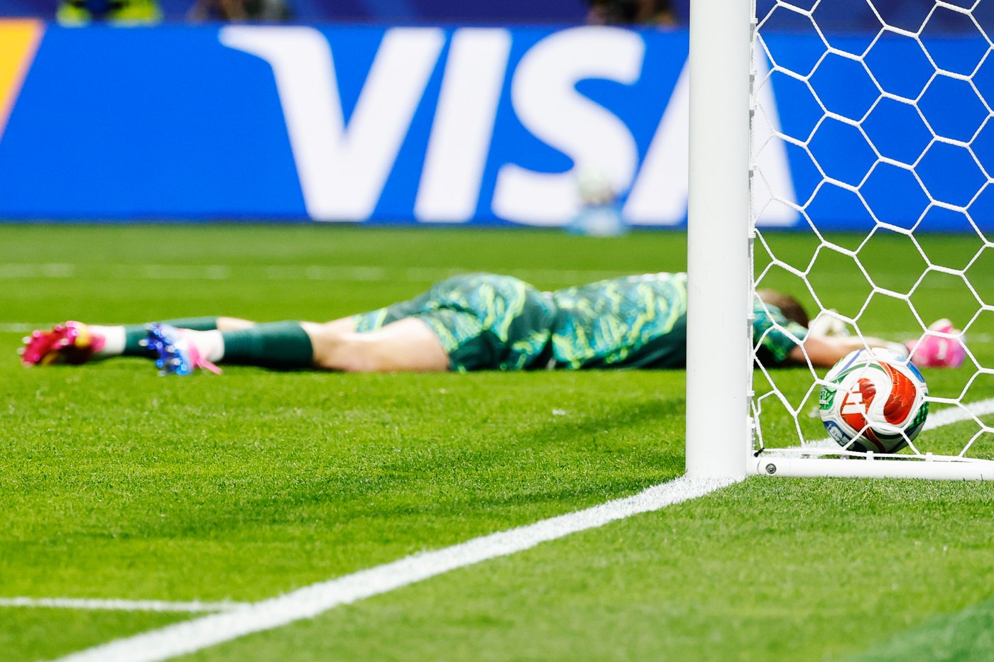 Harry Kane sends England into the round of 16 of the World Cup after 2-1 win against Congo | iNFOnews.ca