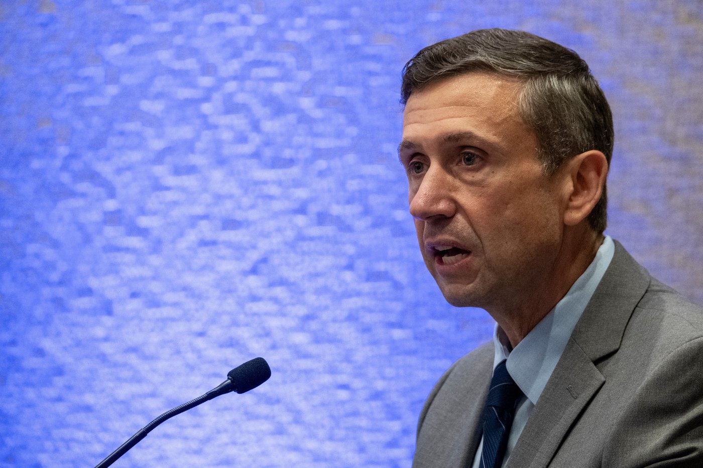 Democrats disagree over abolishing or reforming ICE at DNC meeting | iNFOnews.ca Democrats disagree over abolishing or reforming ICE at DNC meeting | iNFOnews.ca