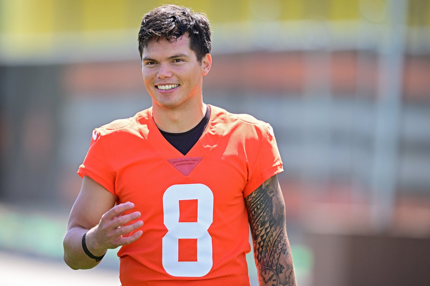 Sanders, Watson each get plenty of snaps with 1st team during Browns minicamp practice | iNFOnews.ca