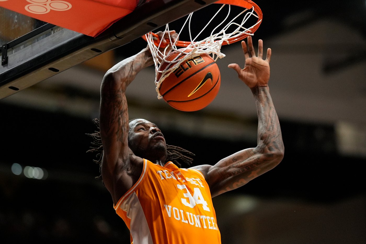 Ja'Kobi Gillespie leads Tennessee to 69-65 win over No. 19 Vanderbilt | iNFOnews.ca