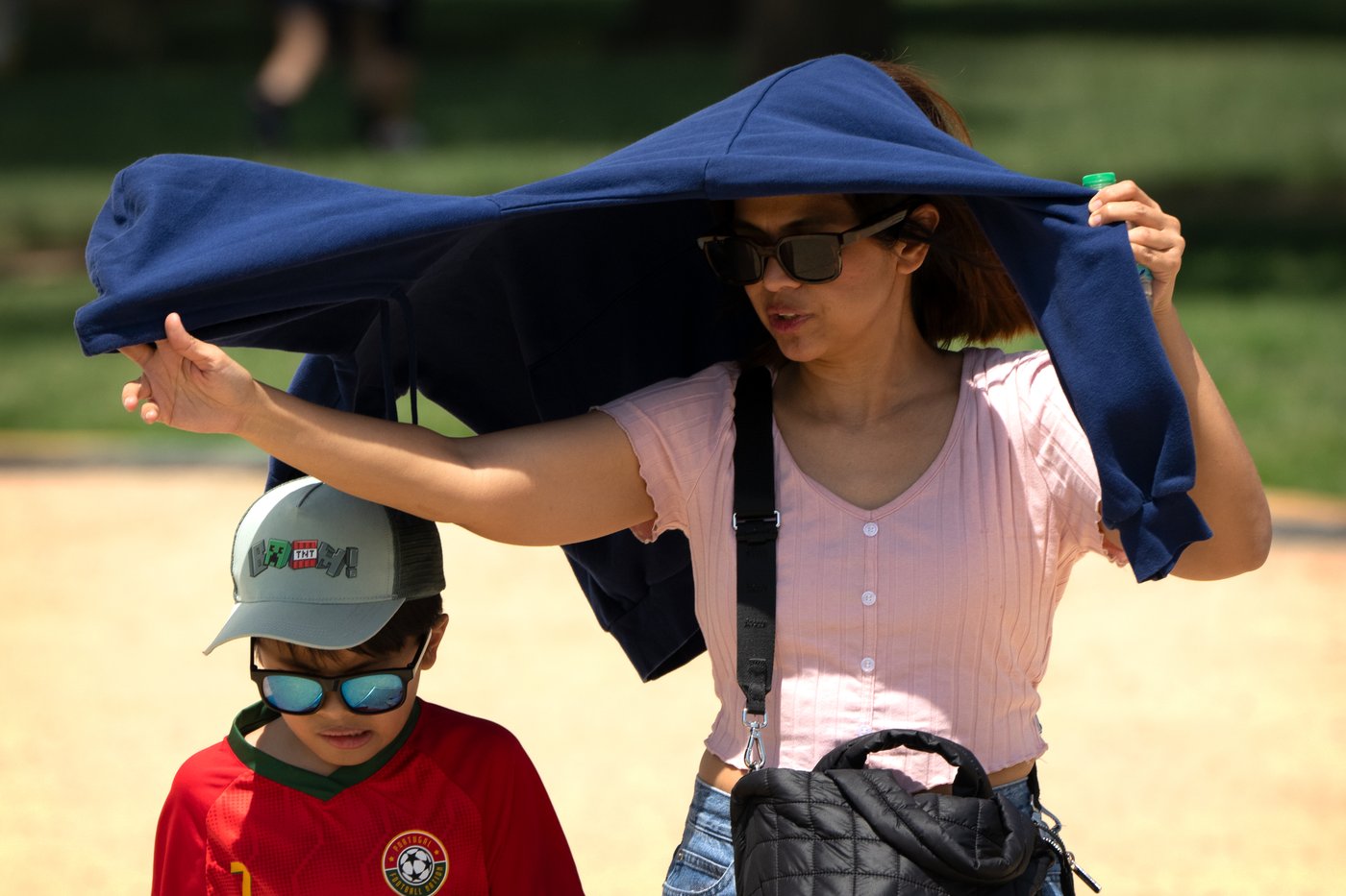 Forecasters cite 'dangerous' conditions as heat scorches Midwest while on its way to the East | iNFOnews.ca