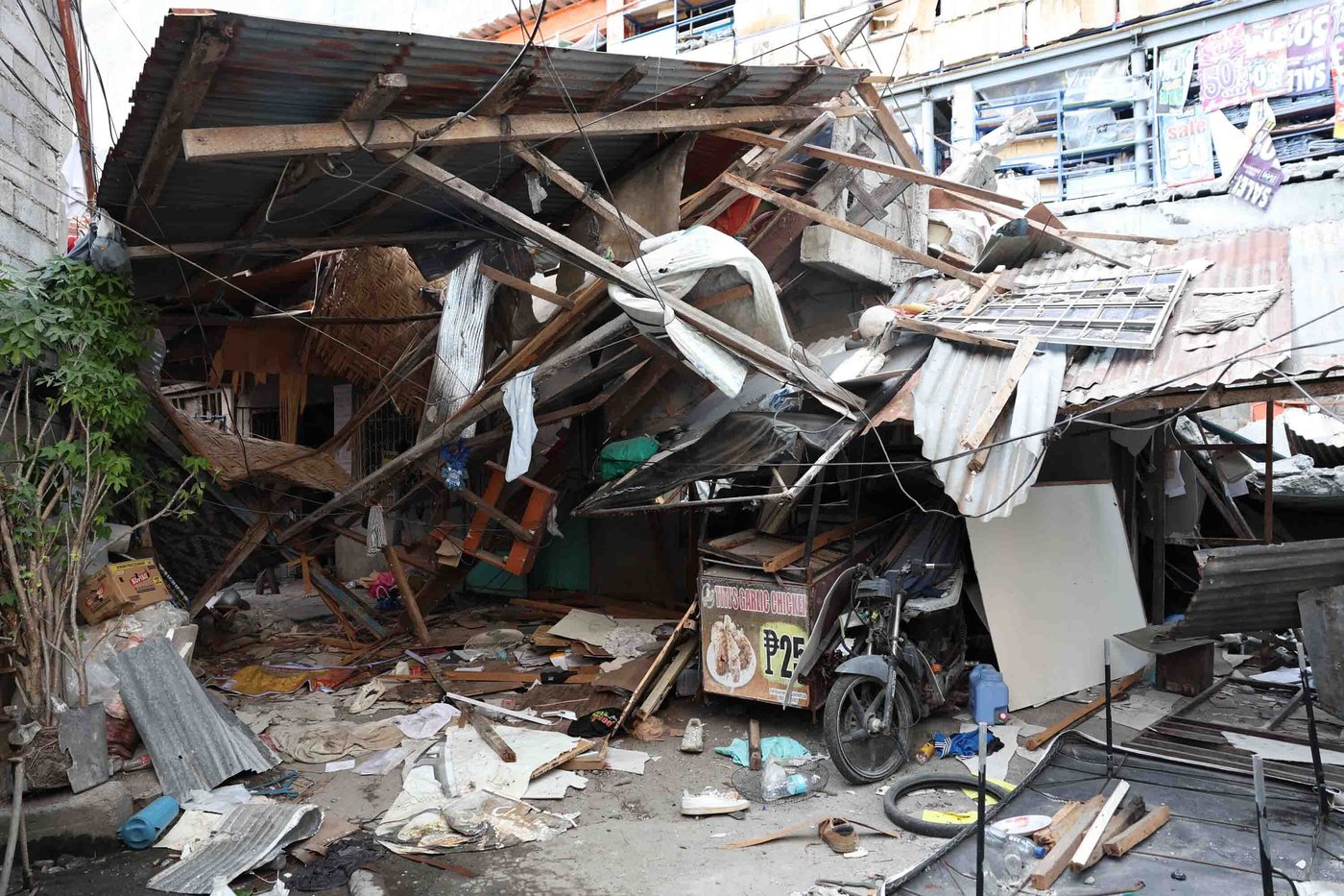 Aftershocks complicate Philippine recovery from quake that killed 45 and displaced thousands | iNhome