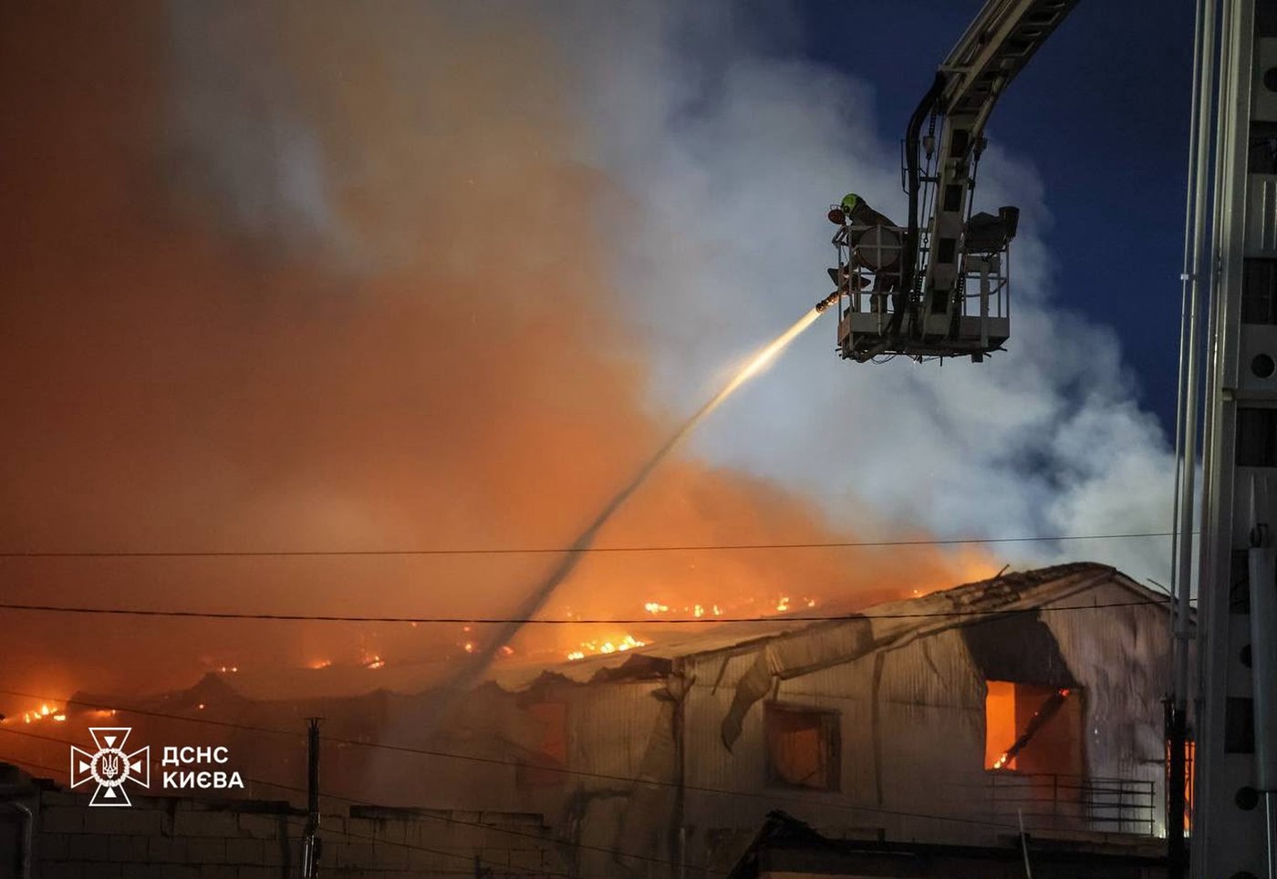 Russian attacks kill 3 across Ukraine, striking Kyiv for second straight night | iNFOnews.ca Russian attacks kill 3 across Ukraine, striking Kyiv for second straight night | iNFOnews.ca