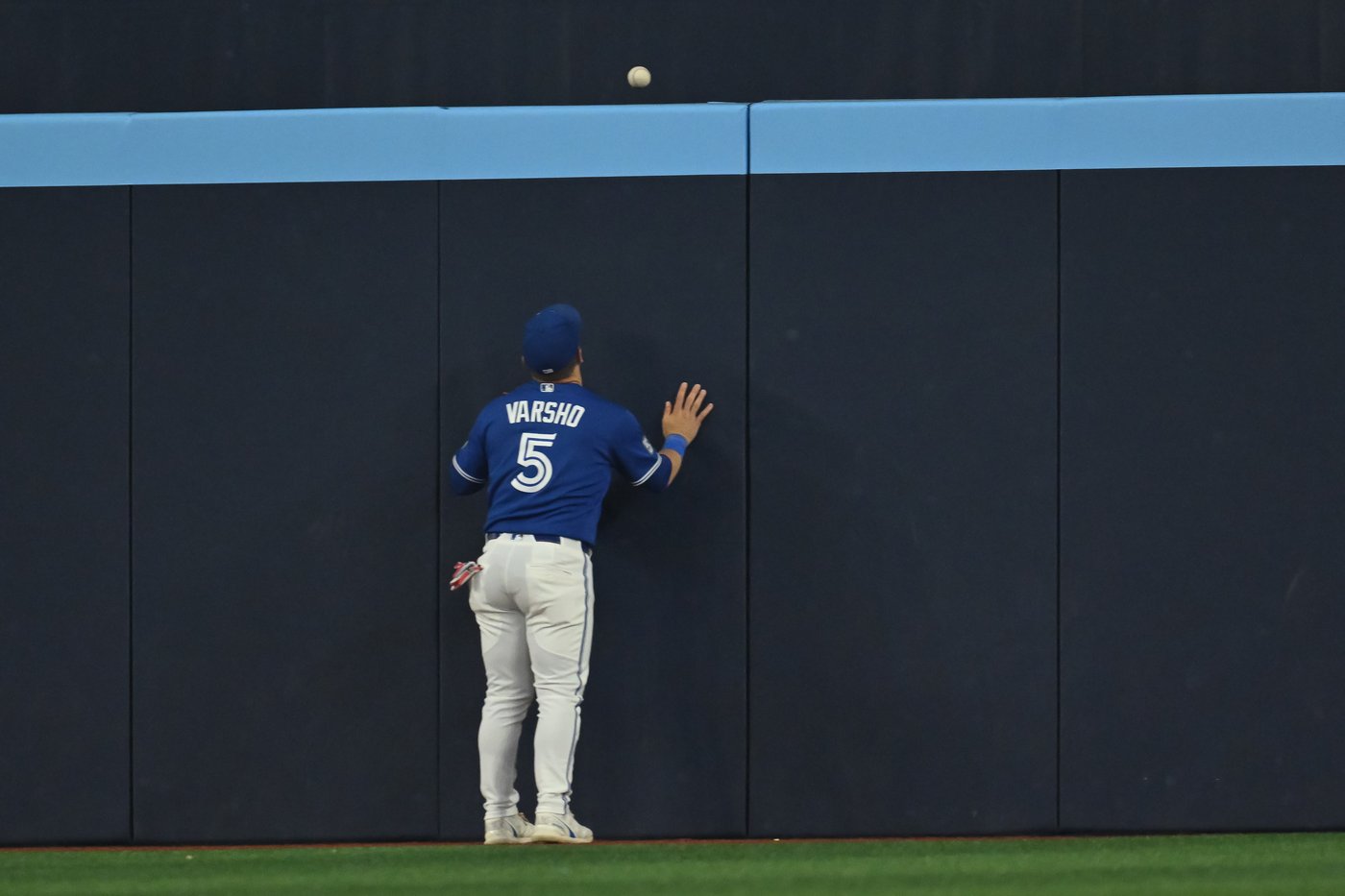 Rays belt three homers to down Blue Jays 7-1 to open four-game series | iNFOnews.ca
