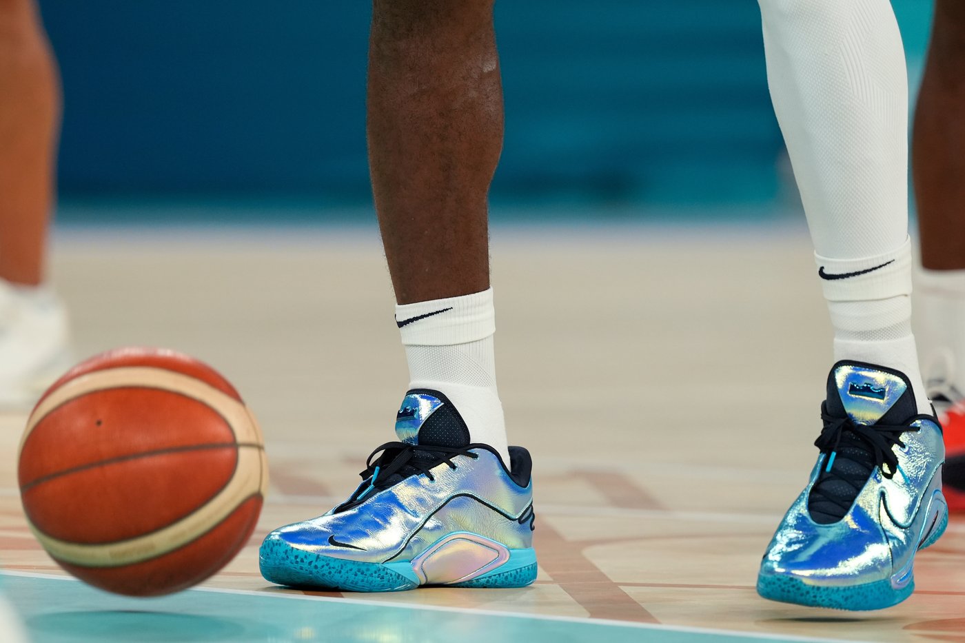 A Boston Celtics game-inspired friction test finally pinned down the sneaker squeak | iNFOnews.ca