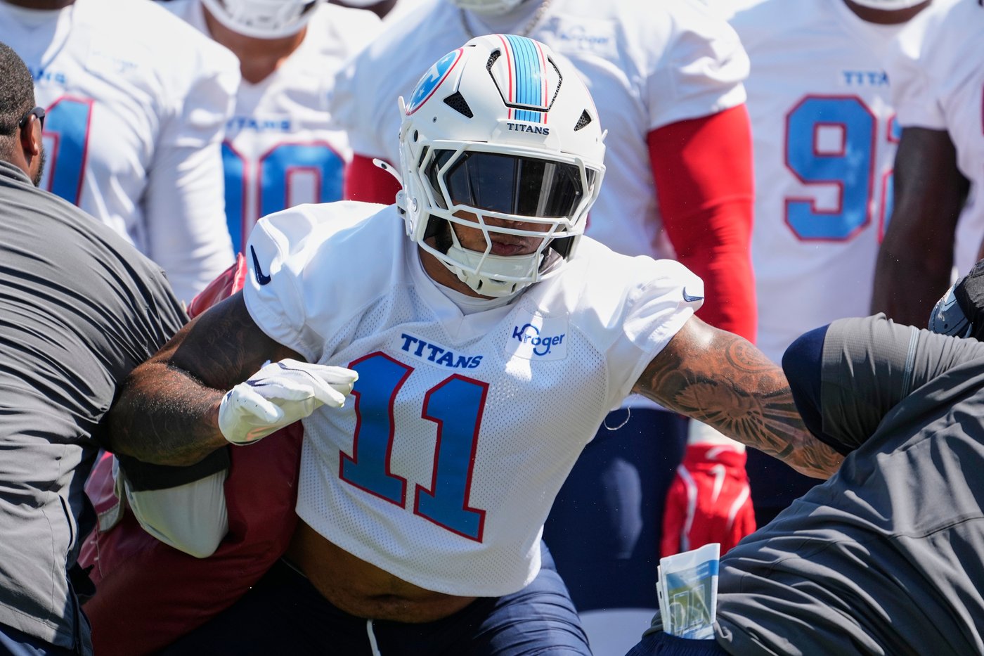 Titans' new-look defensive front eager to 'get pads on' in Robert Saleh's fast defense | iNFOnews.ca