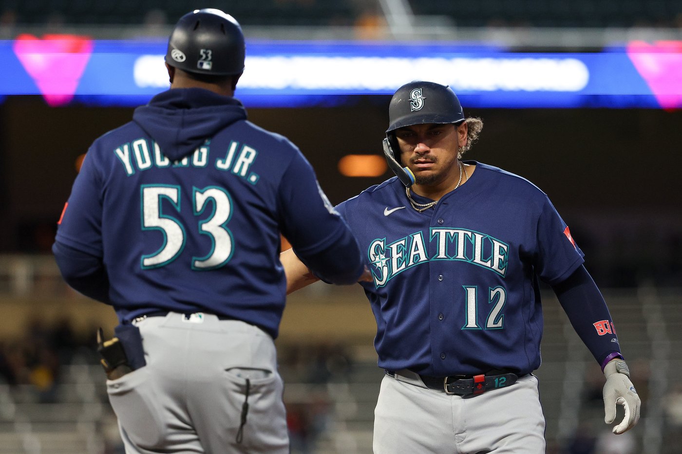 Julio Rodriguez has 3 doubles, Josh Naylor homers as Mariners beat Twins 7-1 | iNFOnews.ca
