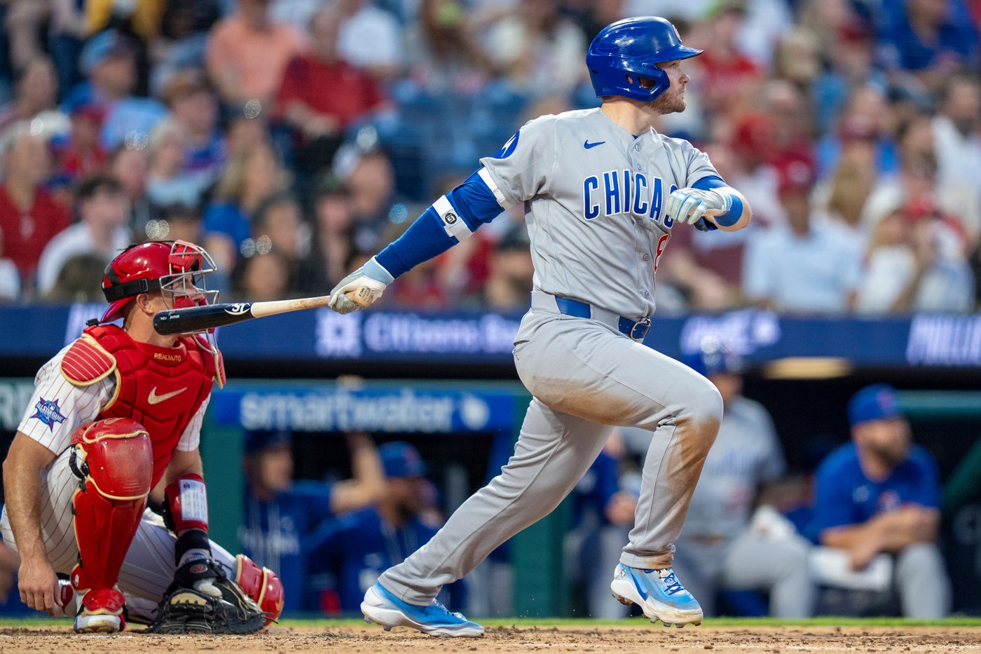 Kelly, Rea help lead the Cubs to a 10-4 comeback win over the Phillies | iNFOnews.ca