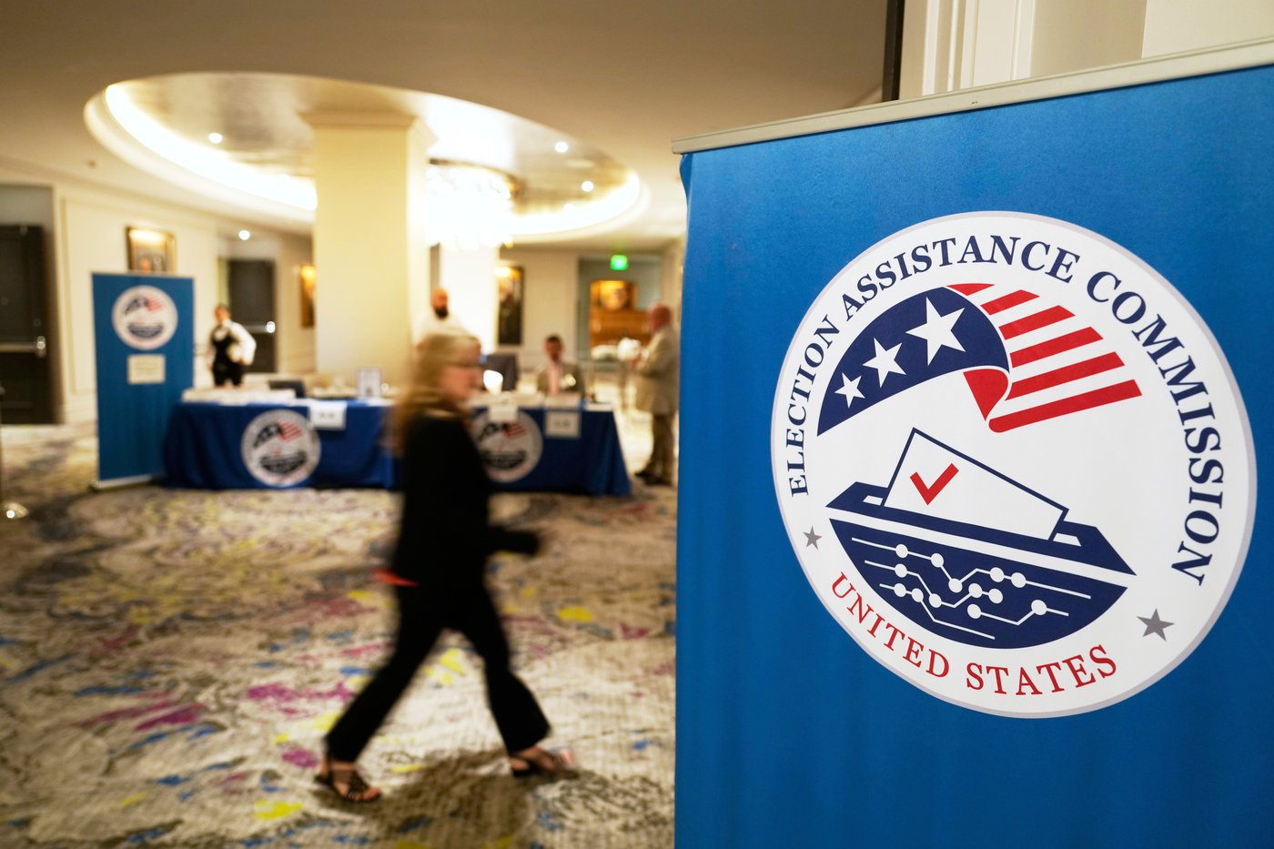 Donald Trump ousts election commission members in latest push to reshape US voting process | iNFOnews.ca Donald Trump ousts election commission members in latest push to reshape US voting process | iNFOnews.ca
