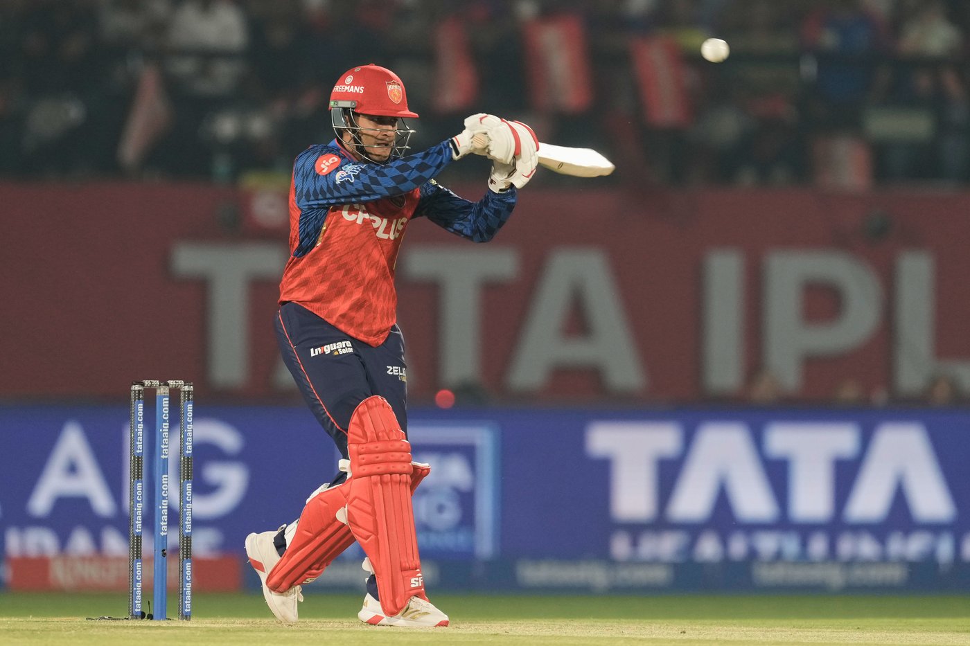 Delhi comes from behind to hand Punjab a fourth consecutive loss in IPL | iNFOnews.ca