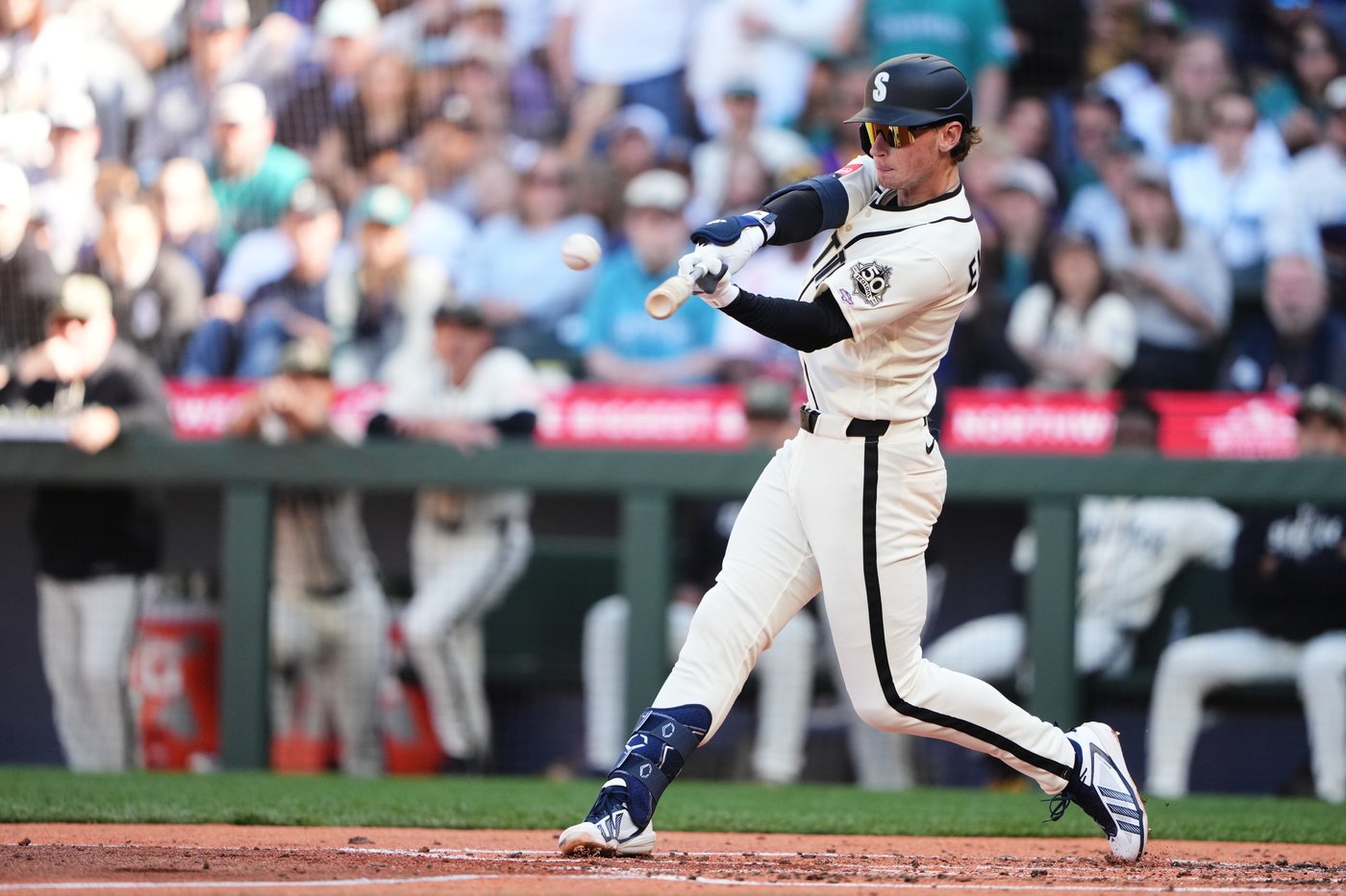Mariners' top prospect Colt Emerson makes major league debut, place Brendan Donovan on IL | iNFOnews.ca