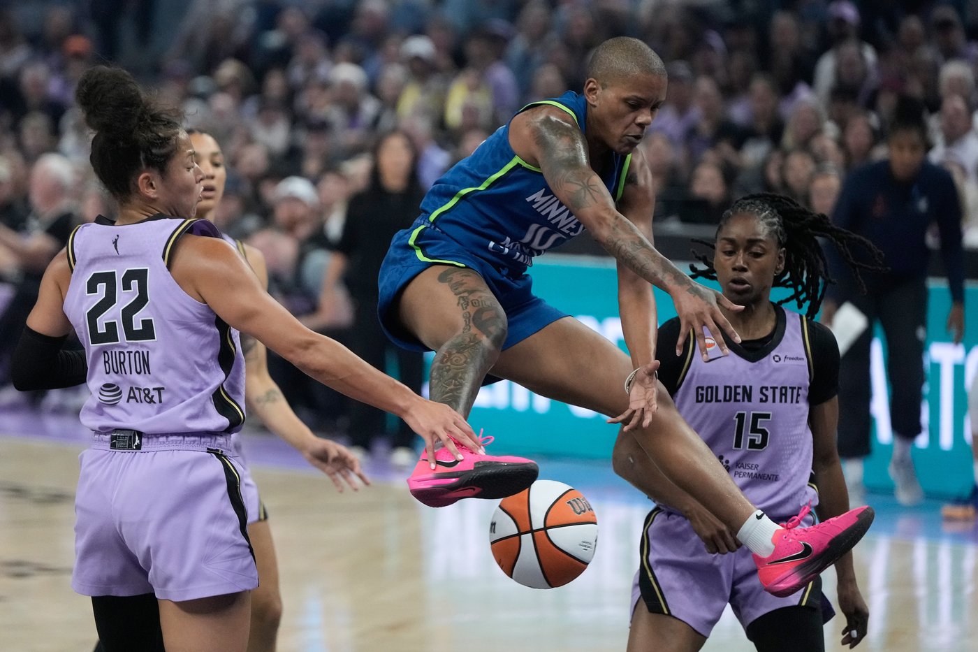 Olivia Miles has 20 points, 7 assists before ankle injury as WNBA-best Lynx beat Valkyries 77-66 | iNFOnews.ca Olivia Miles has 20 points, 7 assists before ankle injury as WNBA-best Lynx beat Valkyries 77-66 | iNFOnews.ca