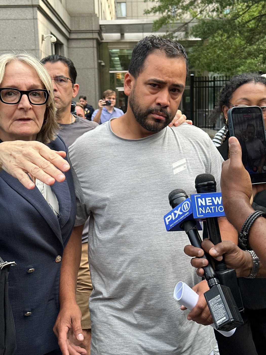 Feds charge speedboat operator after mother and infant are killed in New York Harbor capsizing | iNFOnews.ca