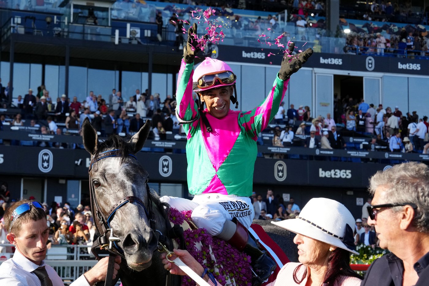 Filly Luster earns emphatic victory in $1-million King's Plate thoroughbred race | iNFOnews.ca