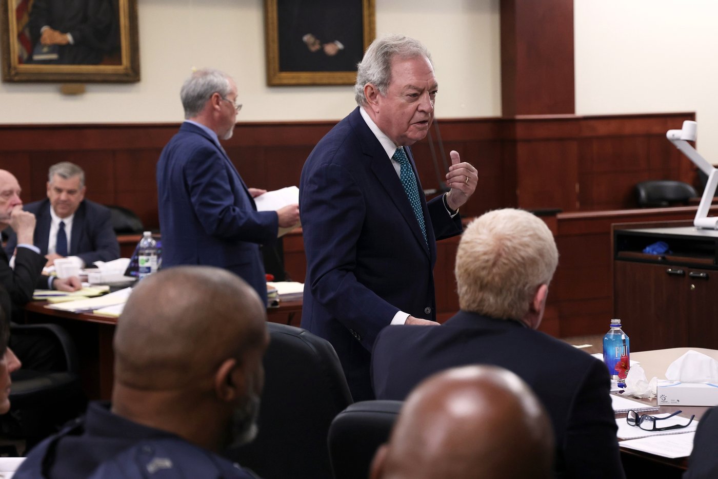 Judge moves Alex Murdaugh retrial from small county, but motion to toss out case will wait | iNFOnews.ca