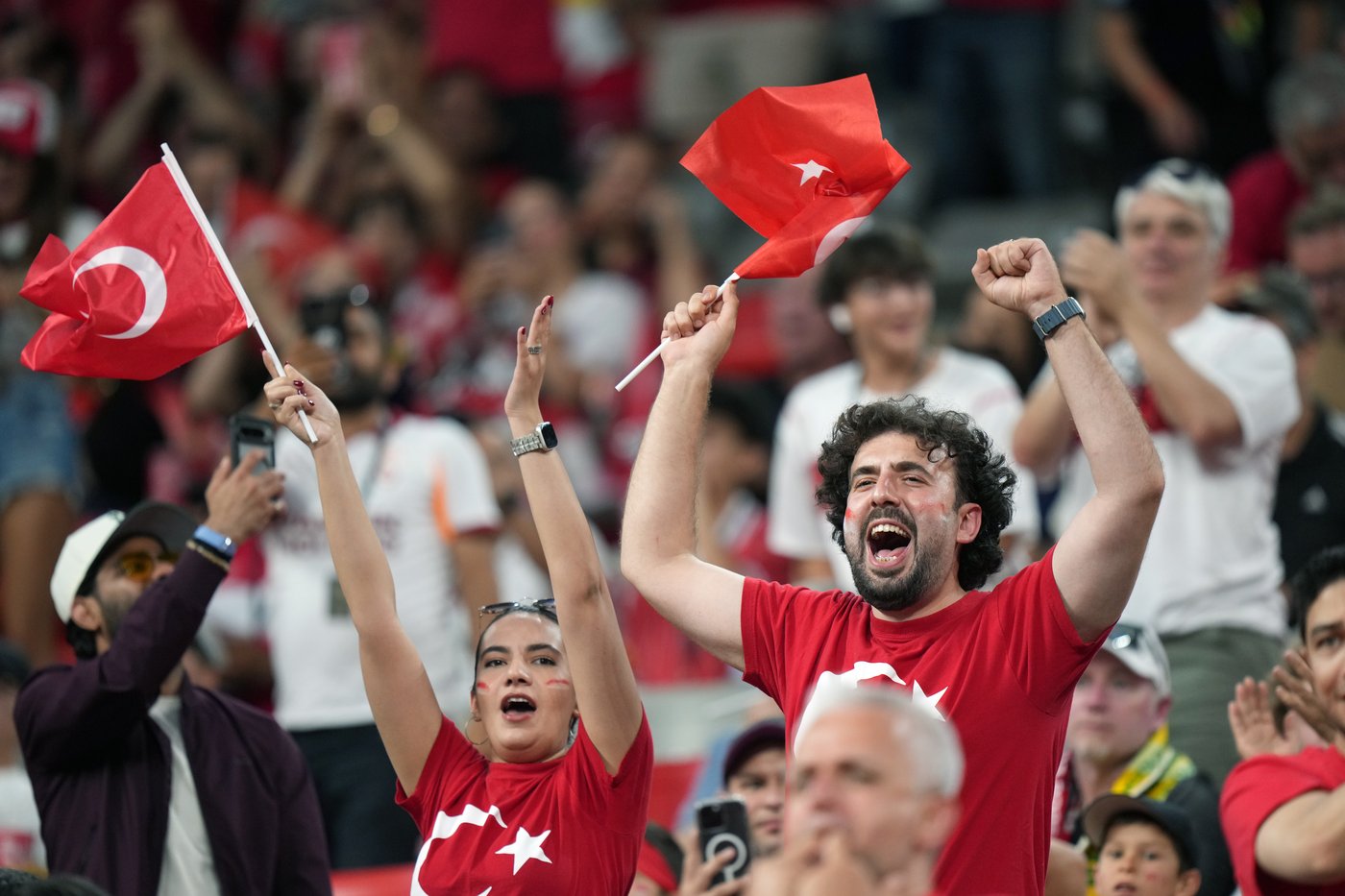 Aussies rejoice as Vancouver takes its turn in World Cup spotlight | iNFOnews.ca