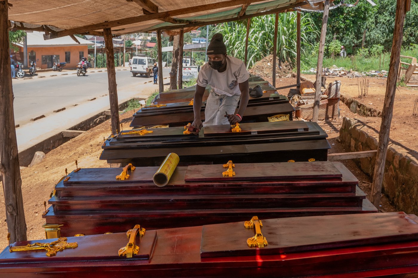Attacks from suspicious residents complicate the fight against a rare type of Ebola | iNFOnews.ca