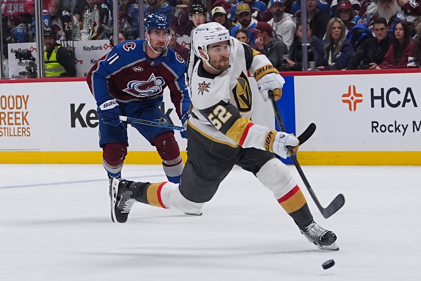 An unlikely hero breaks through as the Golden Knights beat the Avalanche 4-2 in Game 1 | iNFOnews.ca An unlikely hero breaks through as the Golden Knights beat the Avalanche 4-2 in Game 1 | iNFOnews.ca