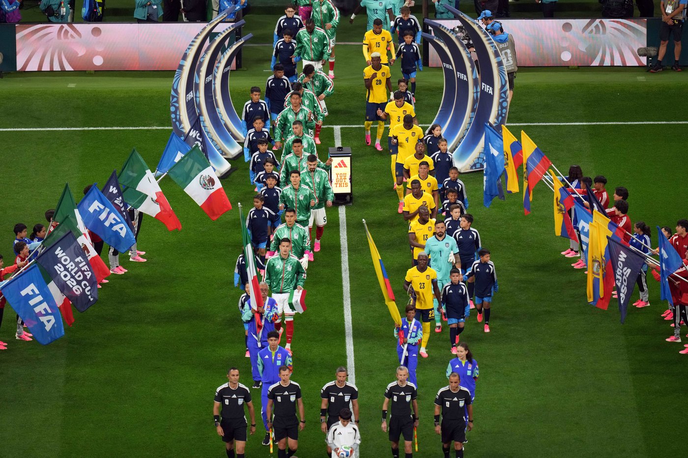 Mexico-Ecuador World Cup match starts 1 hour late after a storm in Mexico City | iNFOnews.ca