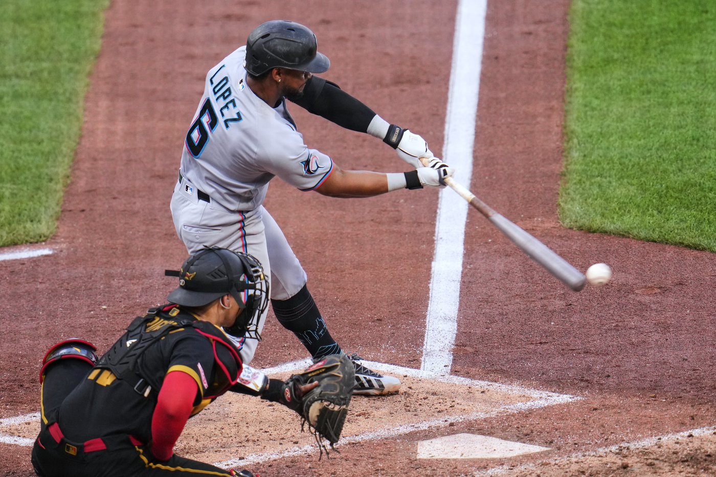 Marlins beat the Pirates 8-3 for their 6th straight victory | iNFOnews.ca Marlins beat the Pirates 8-3 for their 6th straight victory | iNFOnews.ca