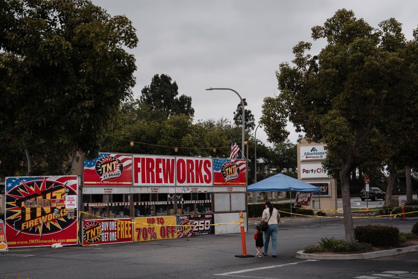 What to know about fireworks and the risk of wildfires this July 4 | iNFOnews.ca