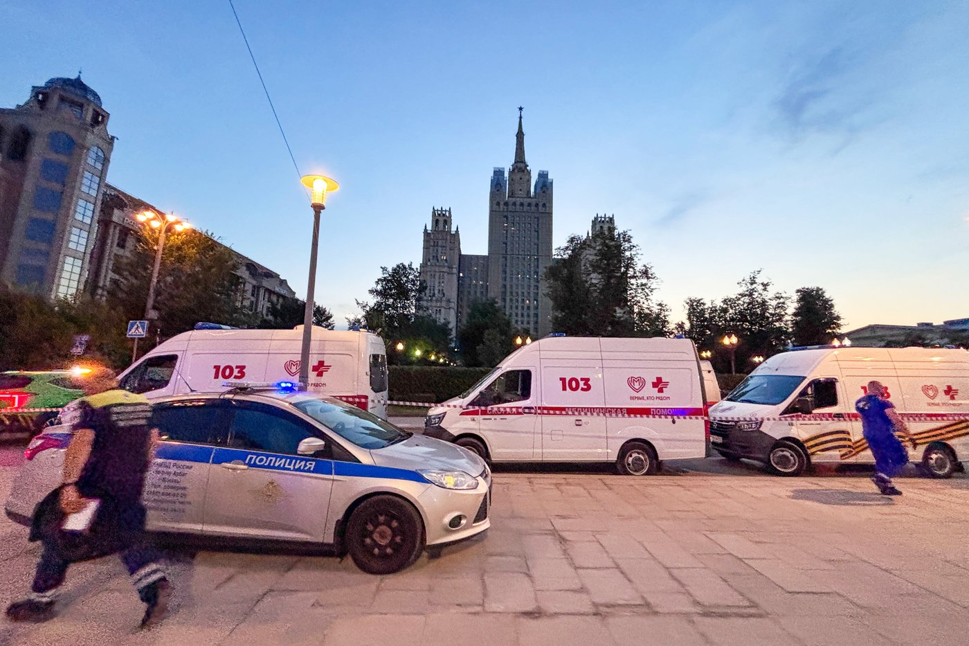 3 people killed, at least 21 wounded in Moscow restaurant bombing, Russian officials say | iNFOnews.ca