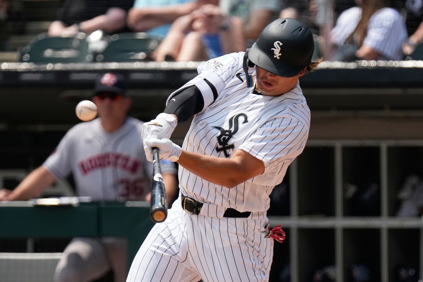 Murakami hits 2 HRs, drives in 6 runs to lead AL Central-leading White Sox past Astros 12-3 | iNFOnews.ca Murakami hits 2 HRs, drives in 6 runs to lead AL Central-leading White Sox past Astros 12-3 | iNFOnews.ca