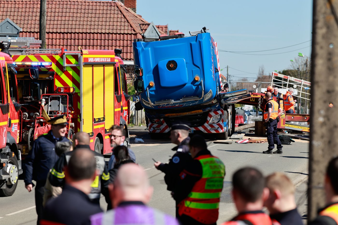 French train driver killed after crashing into truck at railway crossing | iNwheels
