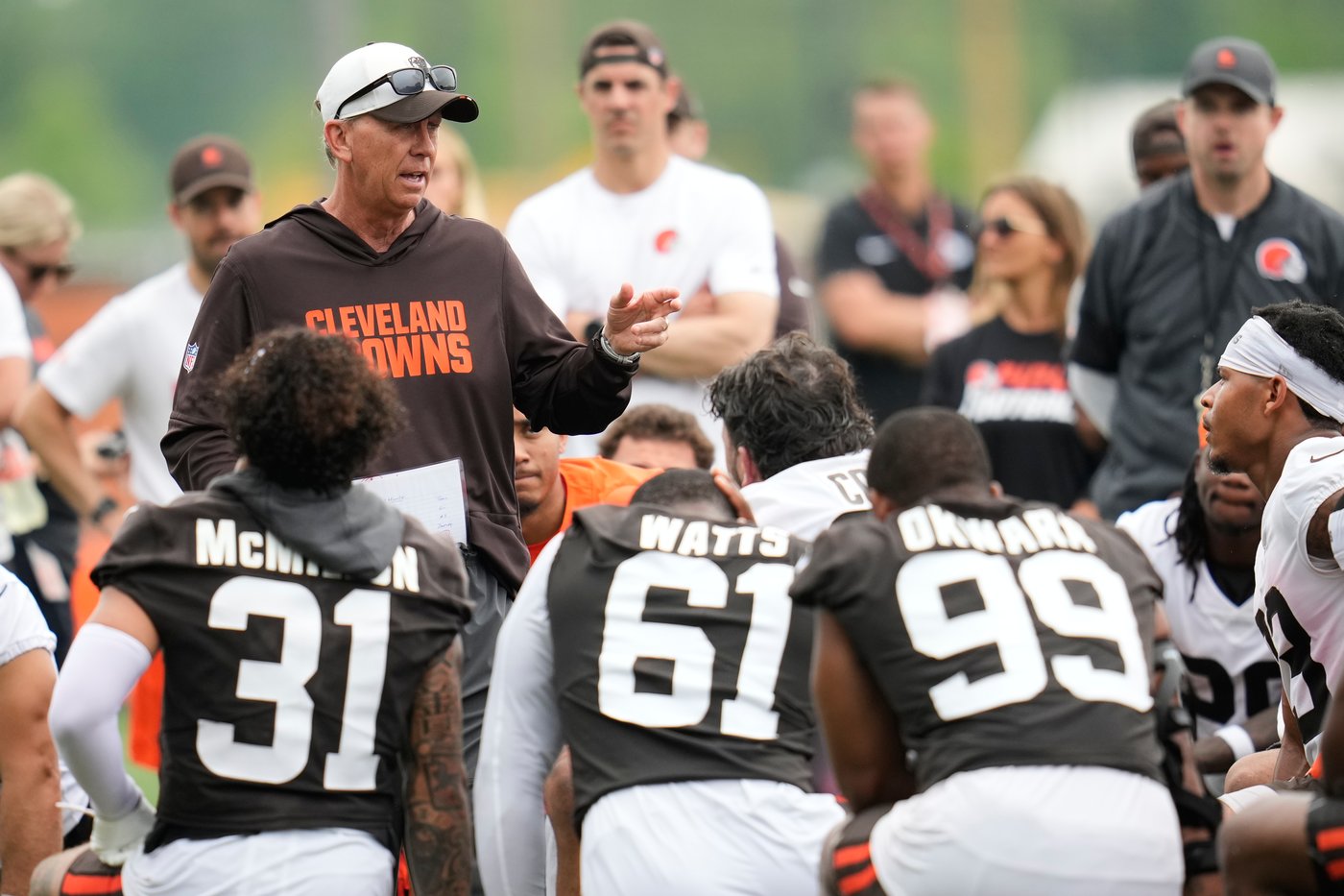 Browns defense getting up to speed with new scheme despite absences of Garrett and Ward | iNFOnews.ca