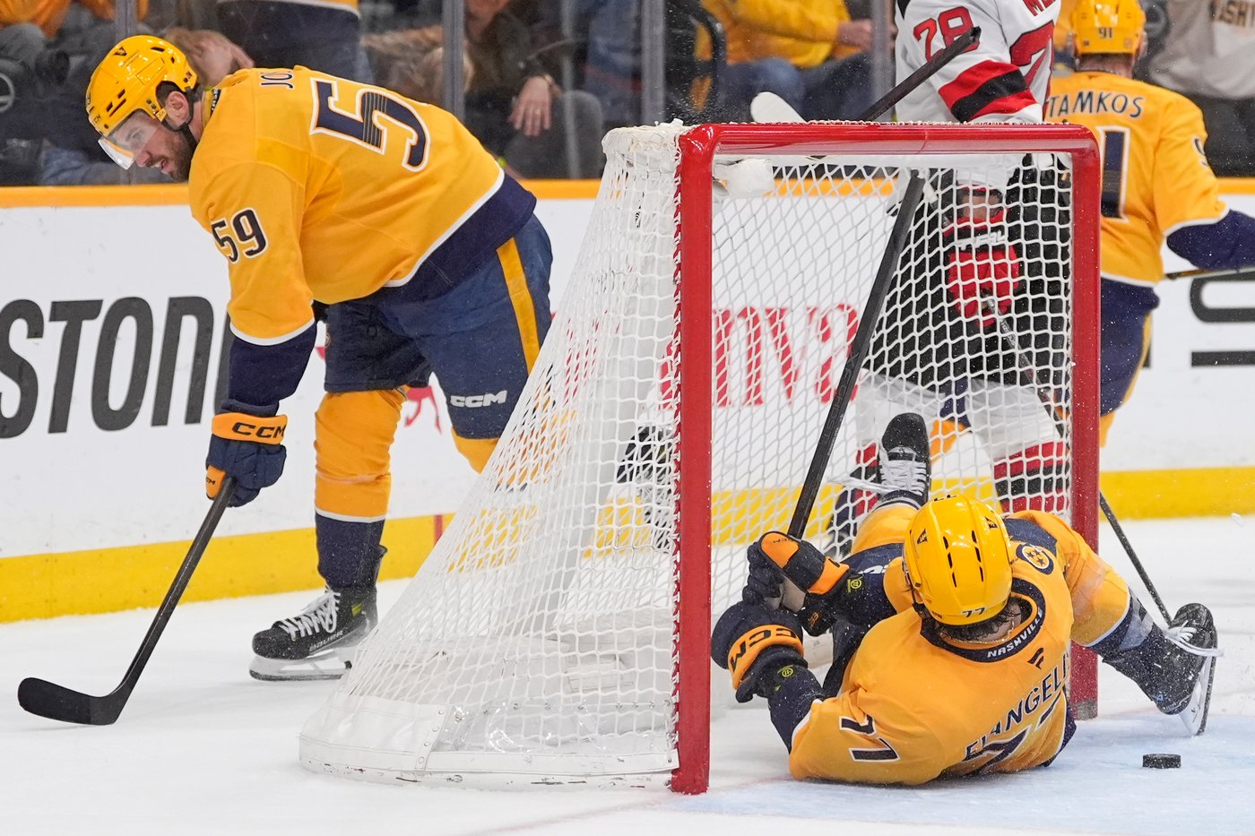 Hischier scores twice as Devils down Predators 4-2 | iNFOnews.ca Hischier scores twice as Devils down Predators 4-2 | iNFOnews.ca