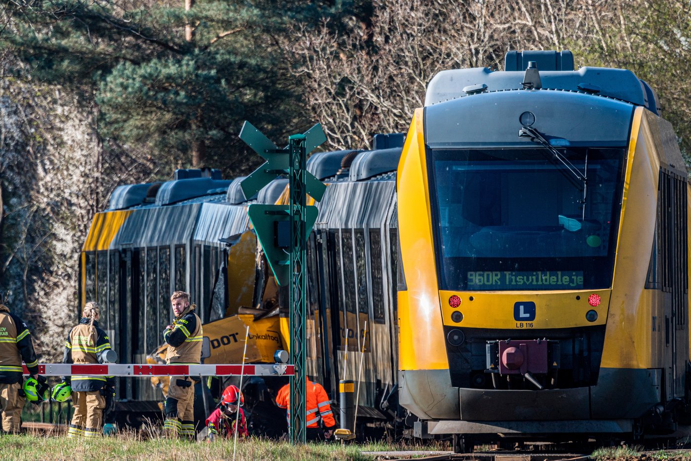 2 trains collide in Denmark, leaving 5 people critically injured | iNwheels