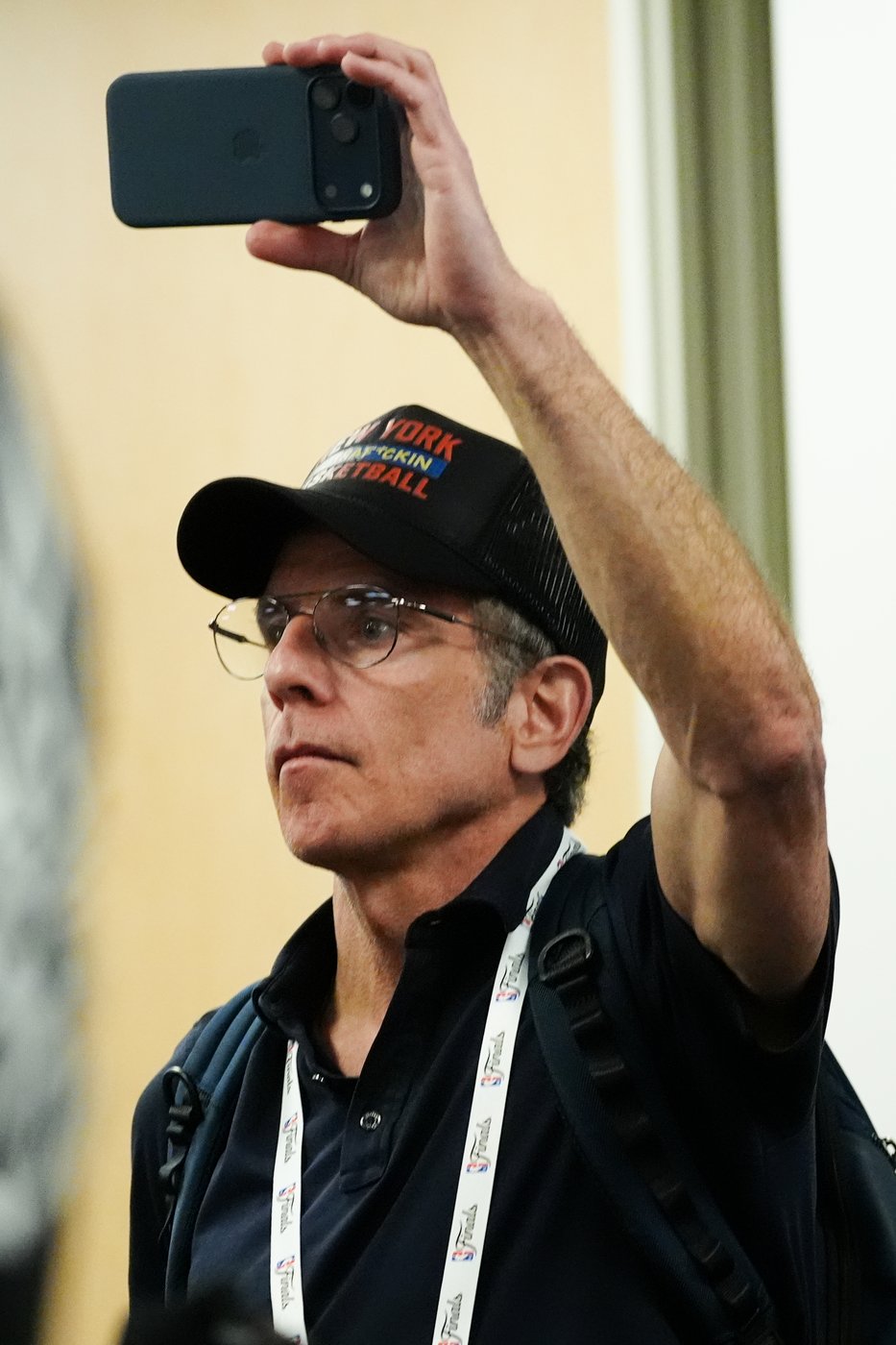 From Ben Stiller to Fat Joe, the Knicks' celebrity fans get to work at NBA Finals practice | iNFOnews.ca