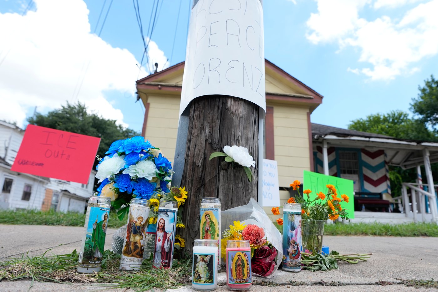 DHS was granted $20M for body cameras. ICE agents in fatal Houston shooting had none | iNFOnews.ca DHS was granted $20M for body cameras. ICE agents in fatal Houston shooting had none | iNFOnews.ca