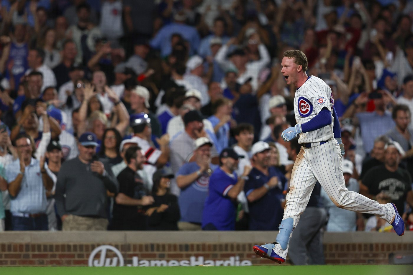 Pete Crow-Armstrong's first career walk-off homer gives Cubs 7-5 win over White Sox in 10 innings | iNFOnews.ca
