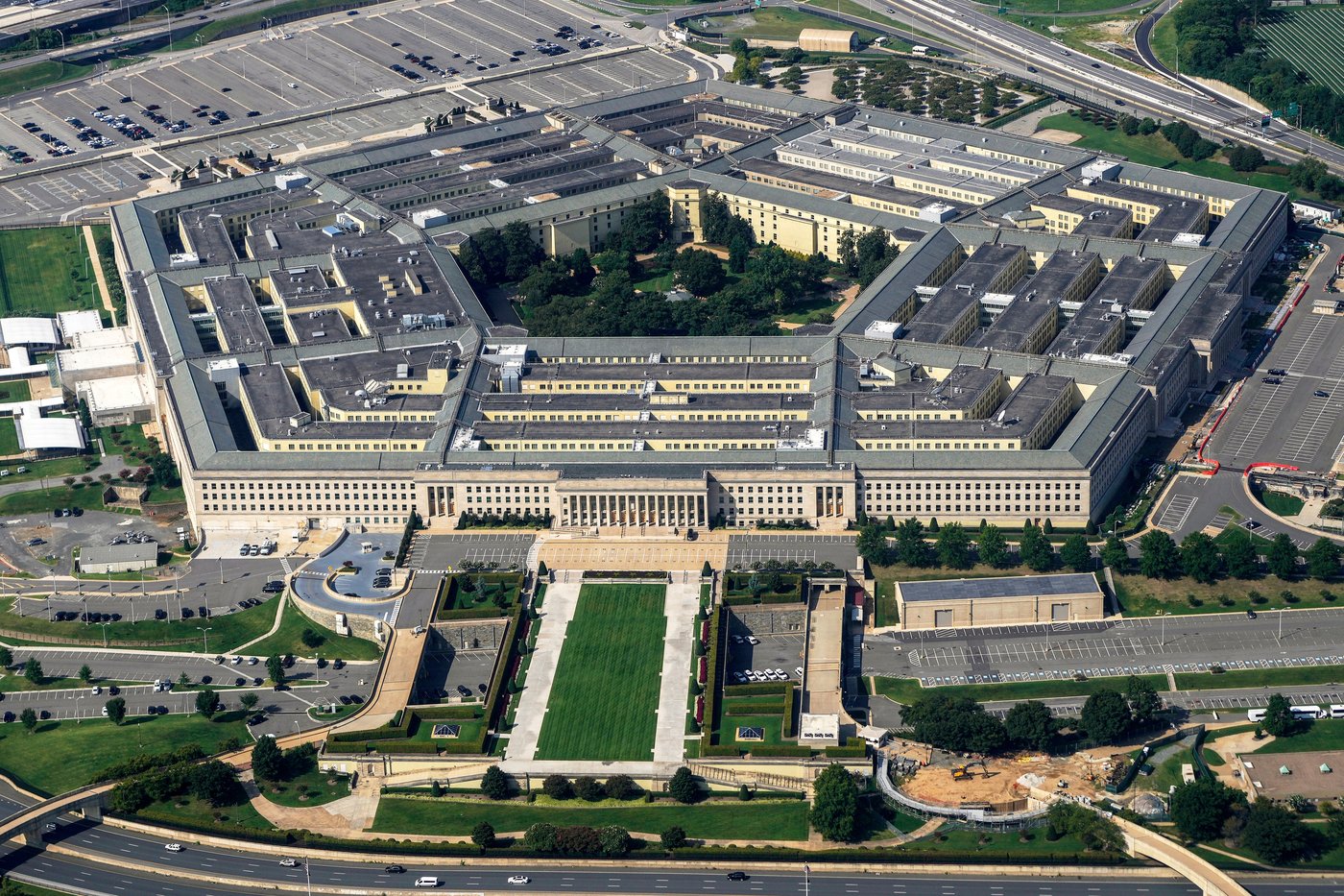 Trump's back-and-forth on troops in Europe potentially cost millions, US officials say | iNFOnews.ca