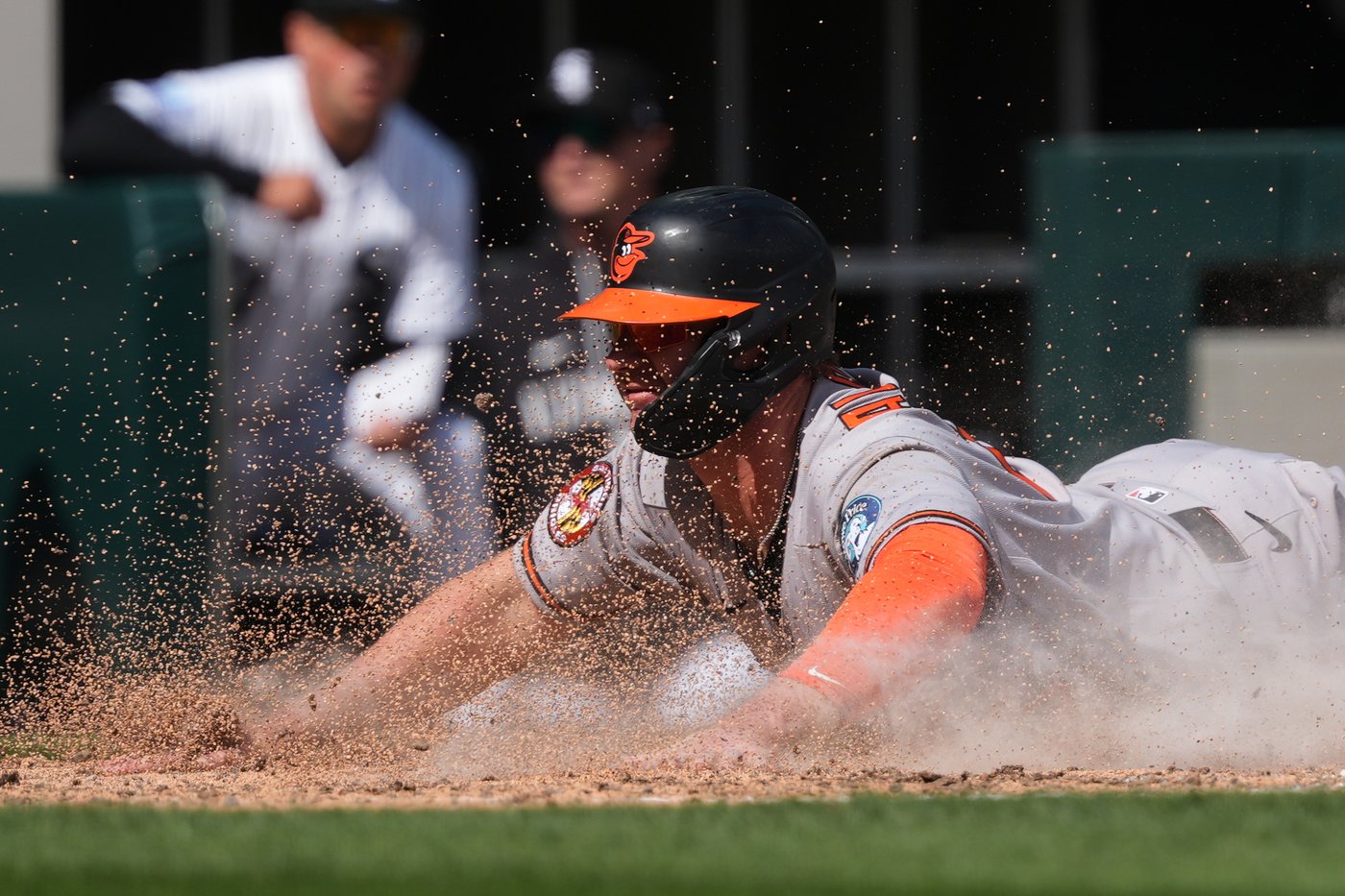 Ward drives in 2 runs and scores another as Orioles win 9th straight against White Sox, 5-3 | iNFOnews.ca