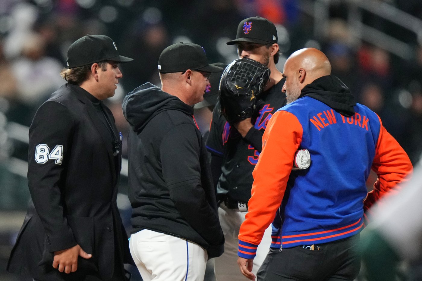 Clay Holmes leaves Mets start vs. A's because of left hamstring tightness | iNFOnews.ca