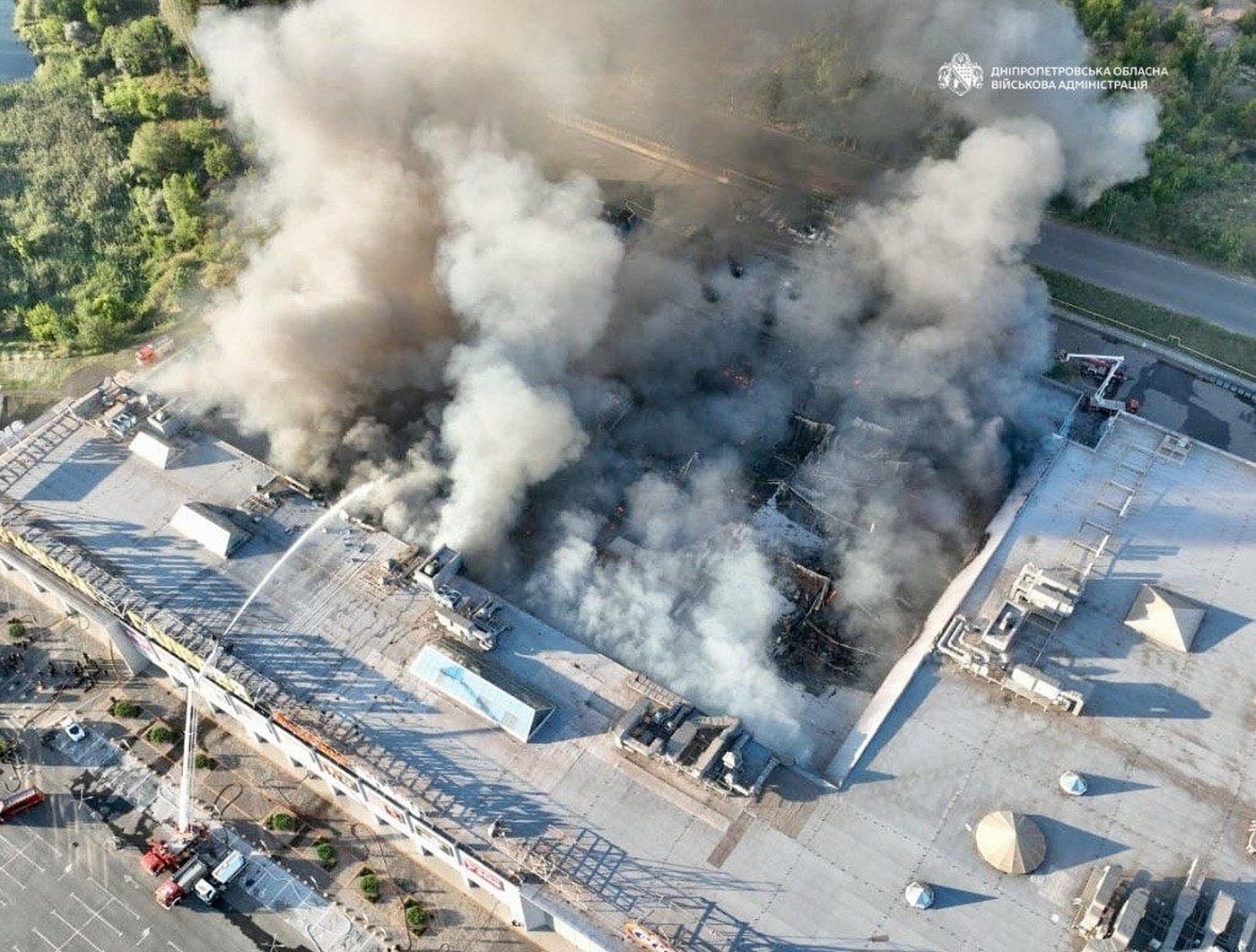 Russian drones kill 15 people at a shopping mall in a central Ukrainian city, officials say | iNFOnews.ca