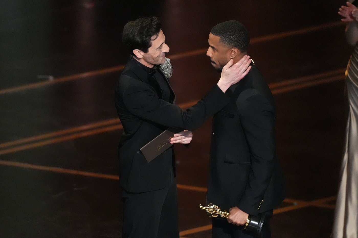 Michael B. Jordan wins best actor for ‘Sinners,’ taking home his first Oscar in popular victory | iNFOnews.ca Michael B. Jordan wins best actor for ‘Sinners,’ taking home his first Oscar in popular victory | iNFOnews.ca