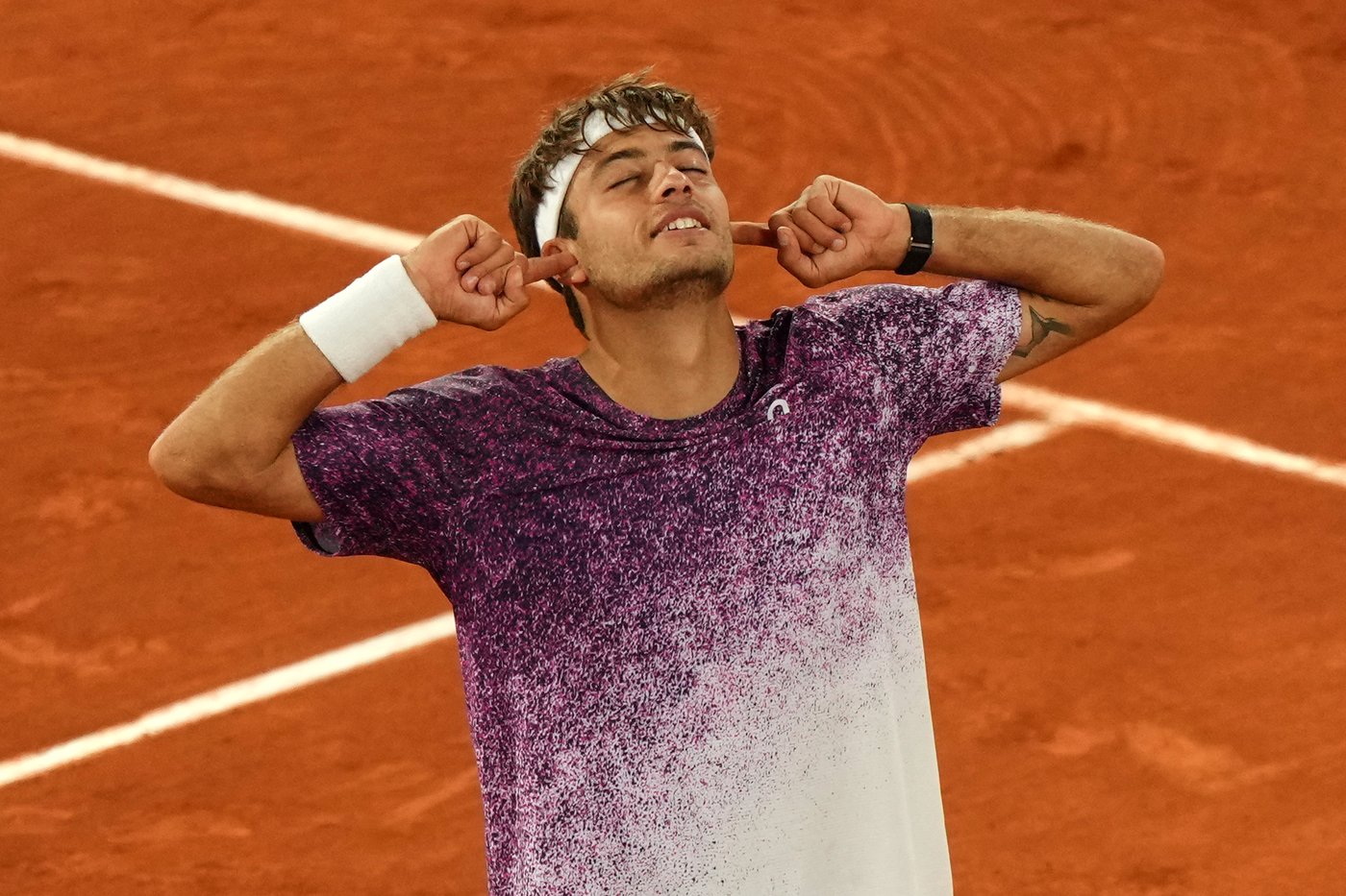 Sinner and Sabalenka meltdowns made it a French Open full of surprises | iNFOnews.ca