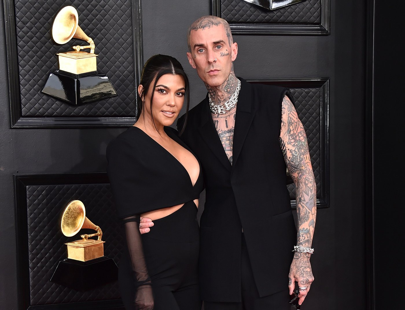 Blink-182's Travis Barker almost died. A new documentary celebrates his life before and after | iNFOnews.ca Blink-182's Travis Barker almost died. A new documentary celebrates his life before and after | iNFOnews.ca